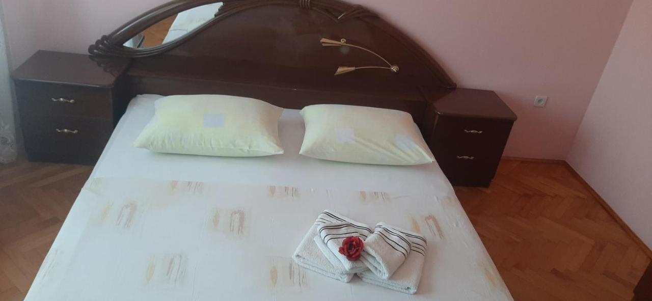 Apartment Vana Трогір Екстер'єр фото